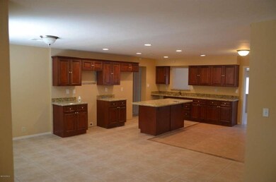 Kitchen 1.JPG