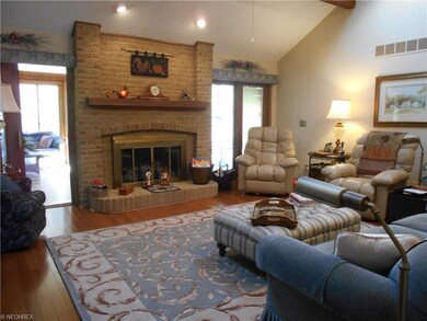 Gas log fireplace