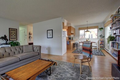 6043 E 22nd Ave (7)