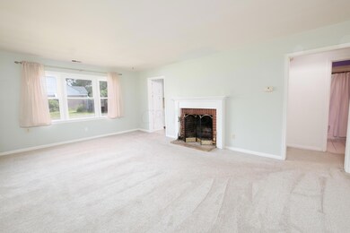 900 S Broadleigh Rd-42