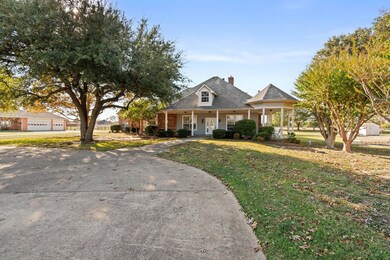 554 Glenn Ln, Red Oak, TX 75154 - photo 2