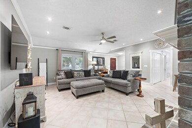 5108 Spring Branch Dr, Pearland, TX 77584 - photo 4