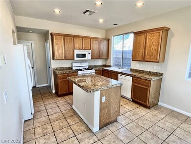 5608 Andes Mountain Ave, Las Vegas, NV 89139 - photo 4