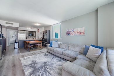 500 Brickell unit 2110, Miami, FL 33131 - photo 4