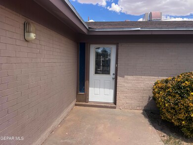 16010 Homestead Dr, El Paso, TX 79928 - photo 2