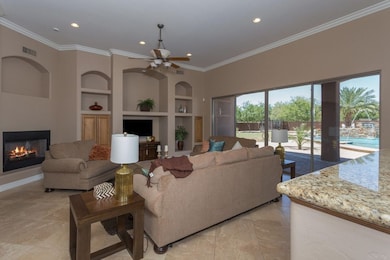 2346_E_Escondido_Pl_08