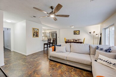 1121 Country Place Dr, Houston, TX 77079 - photo 4