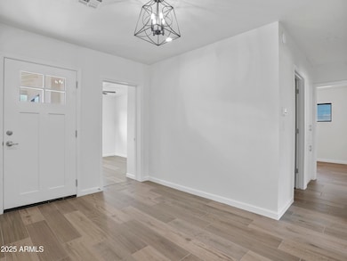 1046 E Elm St, Phoenix, AZ 85014 - photo 4