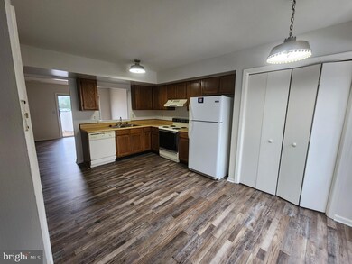 5231 Kings Wood Ln, King George, VA 22485 - photo 2