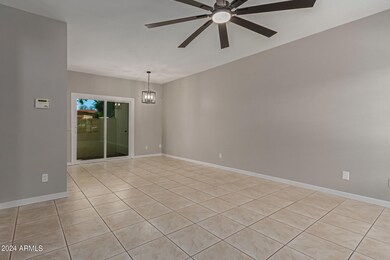 2941 N Oregon St unit 5, Chandler, AZ 85225 - photo 4