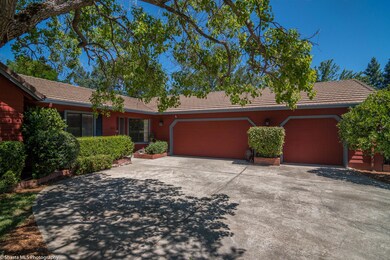 3-car garage