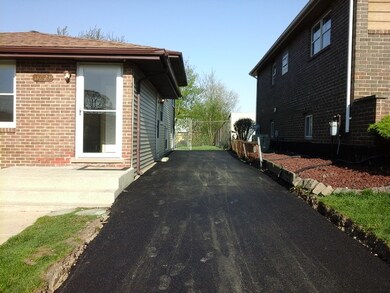 18023 Birch Ave, Country Club Hills, IL 60478 - photo 2