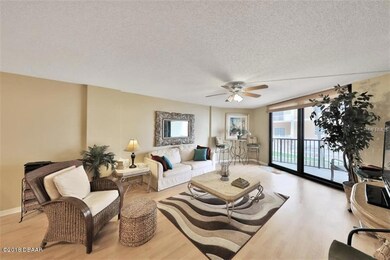 Living Rm