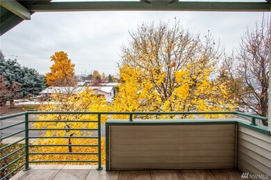 667 4th St NE unit L302, East Wenatchee, WA 98802 - photo 3