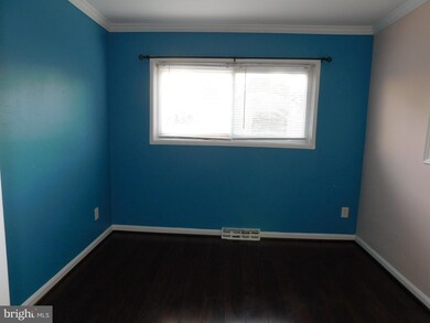 2115 Columbia Place, Hyattsville, MD 20785 - photo 6