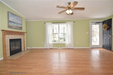 395 Leisure Dr, Wakefield, RI 02879 - photo 5