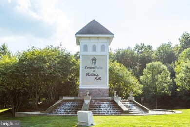 13131 Brooktree Ln, Laurel, MD 20707 - photo 2