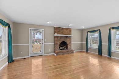 1010 Old Jacksboro Rd, New Tazewell, TN 37825 - photo 4