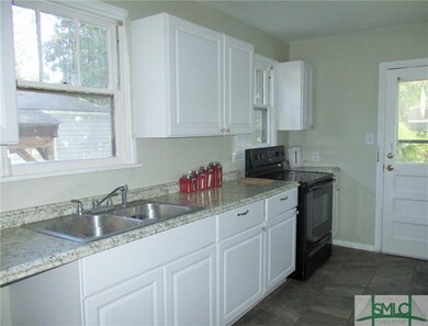 2325 E 40th St, Savannah, GA 31404 - photo 2