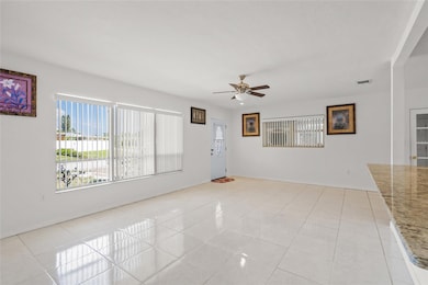 2524 Tuttle Way, Sarasota, FL 34239 - photo 5