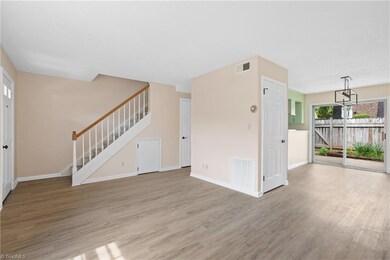 159 Charlestowne Cir, Winston Salem, NC 27103 - photo 4