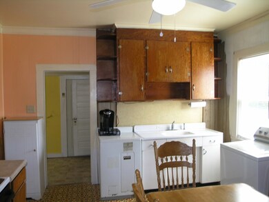 KITCHEN B