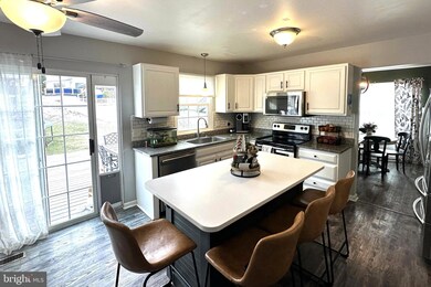 86 Spirit Ct, Blandon, PA 19510 - photo 6