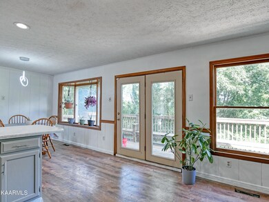 9305 Kodak Rd 9