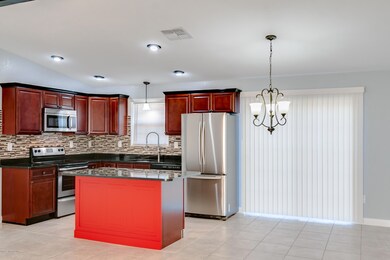 463 Espanol Ave-7