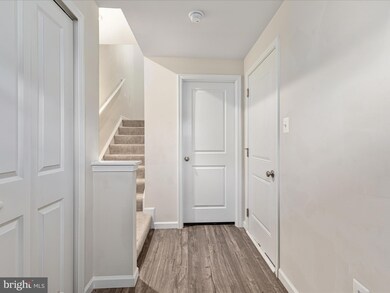 304 Sage Cir, Winchester, VA 22603 - photo 4