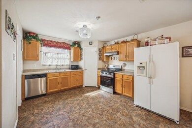 12811 Rio Lindo St, Rosharon, TX 77583 - photo 3