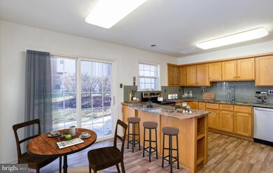 129 Blackfriars Cir unit 96, Doylestown, PA 18901 - photo 4