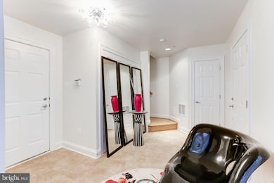 538 Whetstone Glen St, Gaithersburg, MD 20877 - photo 4