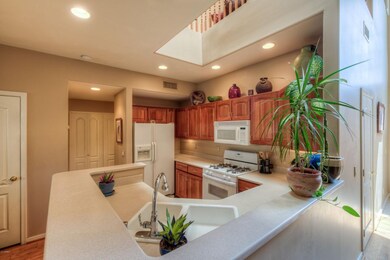 005_Kitchen