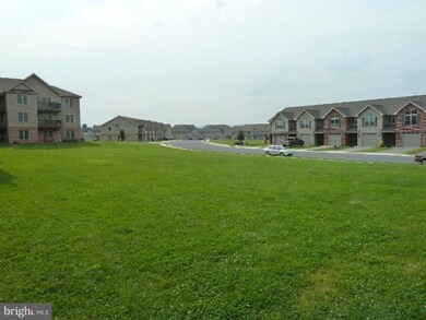 770 Bassett Dr, Chambersburg, PA 17201 - photo 4