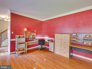 15406 Martins Hundred Dr, Centreville, VA 20120 - photo 5
