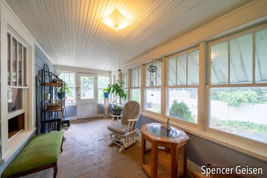 316 Ellsworth Ct, Greenville, MI 48838-4