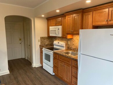 16 Columbian St unit 4, Weymouth, MA 02190 - photo 4