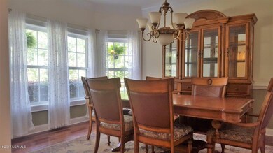 Dining (1)