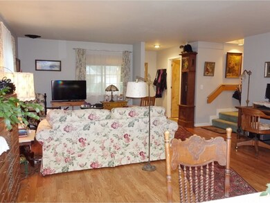7 Winding Brook Dr unit 7, South Burlington, VT 05403 - photo 5