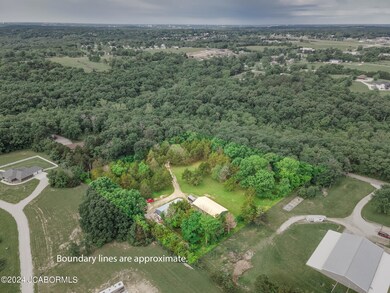421 E Simon Blvd Holts Summit-01