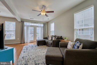 42203 Canary Grass Square, Stone Ridge, VA 20105 - photo 5