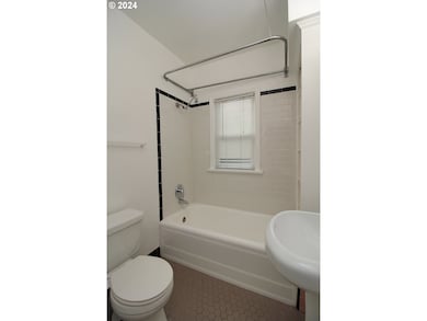 1805 NE 8th Ave, Portland, OR 97212 - photo 7