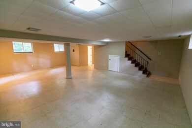 9274 Crescent Ln, La Plata, MD 20646 - photo 5