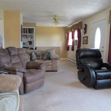 631 High St, West Gardiner, ME 04345 - photo 3