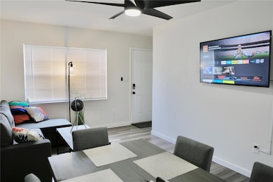 3308 SW 26th Way unit B, Gainesville, FL 32608 - photo 2