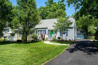 130 E Weisheimer Rd, Columbus, OH 43214 - photo 2