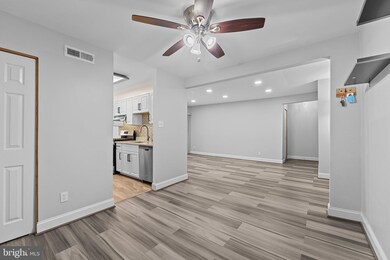 8306 Tobin Rd unit 32, Annandale, VA 22003 - photo 6