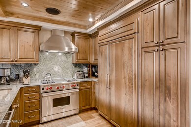 434 Frontage Road Apt 403 Vail-print-008