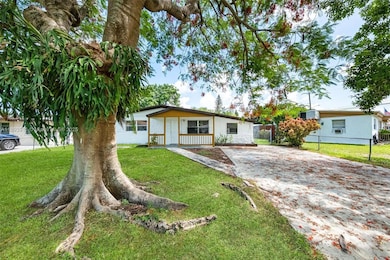 5736 Simms St, Hollywood, FL 33021 - photo 3